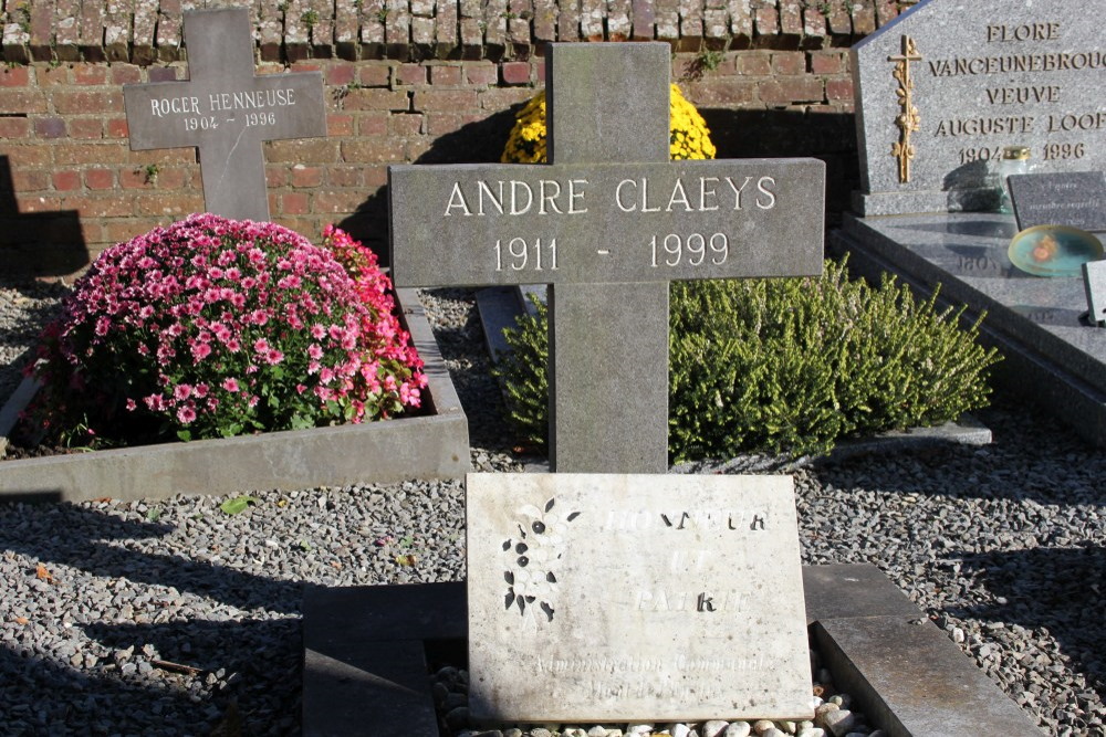 Belgian Graves Veterans Russeignies #3