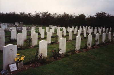 Commonwealth War Graves Coningsby Cemetery #1