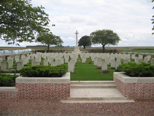 Commonwealth War Cemetery St. Amand