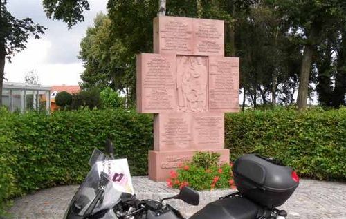 Oorlogsmonument Niederlangen