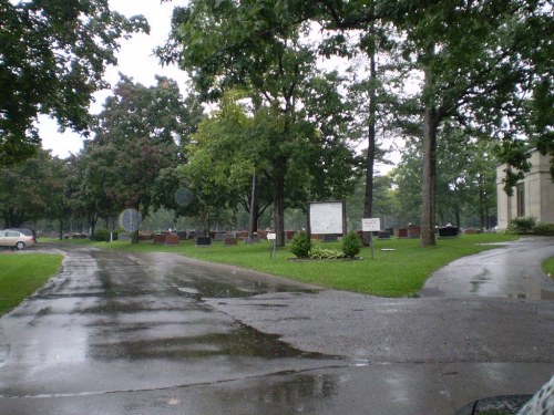 Commonwealth War Graves Lake View Cemetery