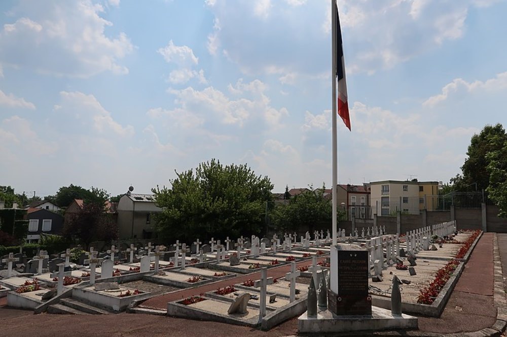 French War Graves Cimetire Voltaire de Suresnes #1