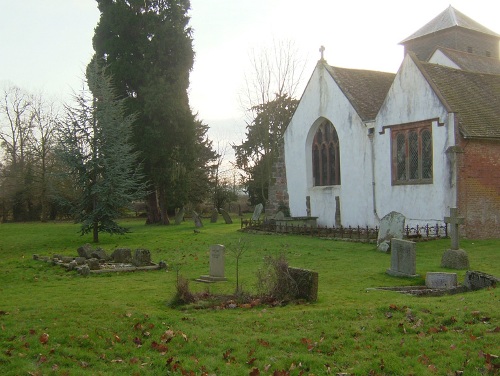 Commonwealth War Graves St Leonard Churchyard