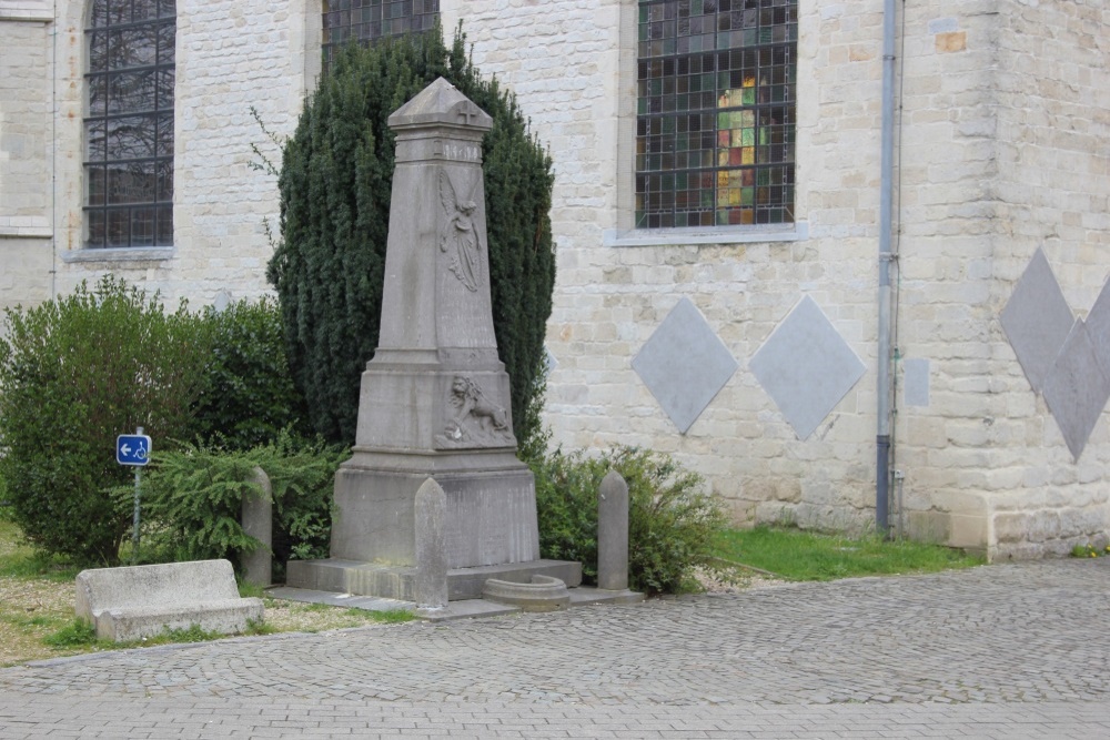 War Memorial Vlezenbeek #1