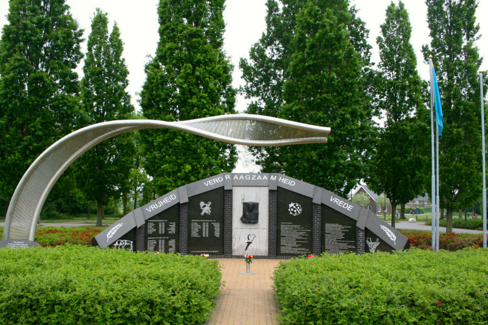 Oorlogsmonument Vrijheid Verdraagzaamheid Vrede Oss #1