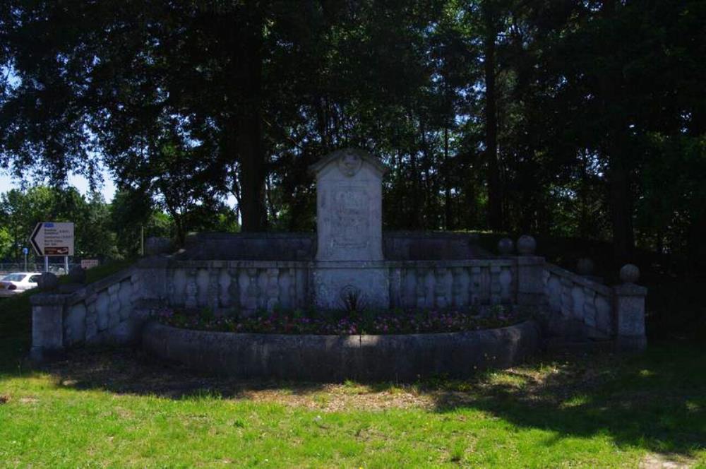 Remembrance Fountain 2nd Boer War Aldershot #1