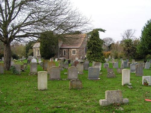 Oorlogsgraven van het Gemenebest All Saints Churchyard #1