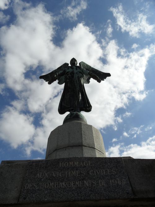 War Memorial Argentan #3