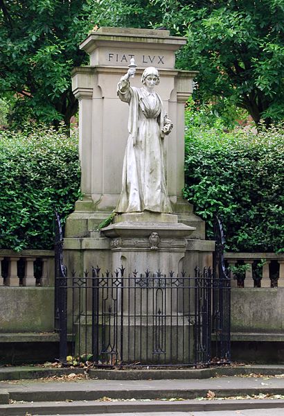 Statue Florence Nightingale #1