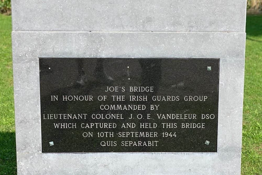 Monument Joe's Bridge Lommel #2