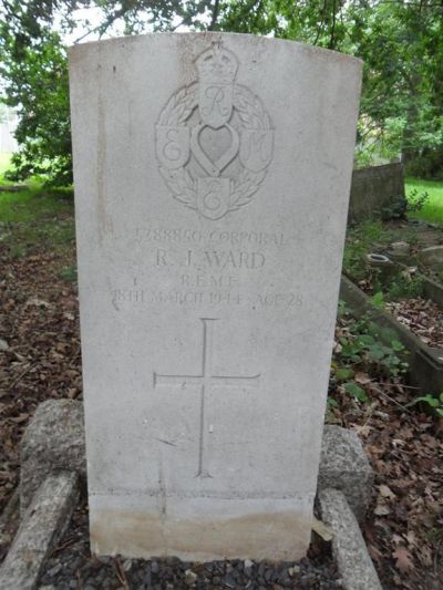 Commonwealth War Graves Vale Road Churchyard Extension #3