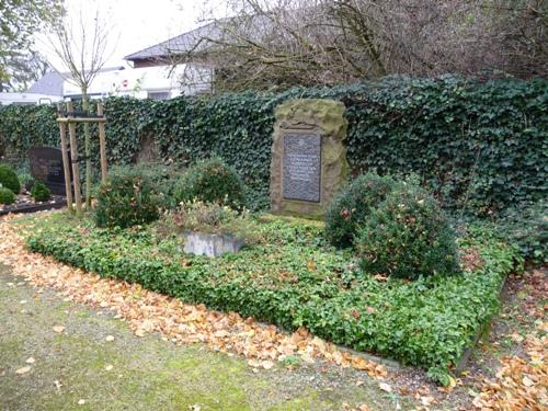 Oorlogsmonument Vrijwillige Brandweer Broichweiden