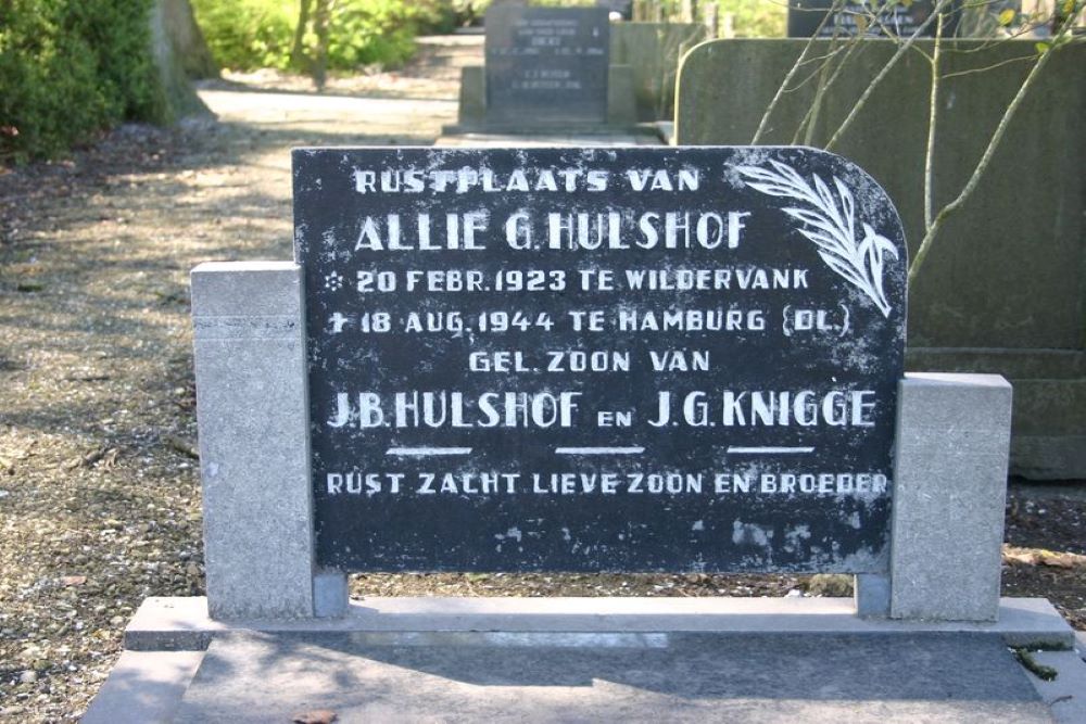 Dutch War Graves New Cemetery