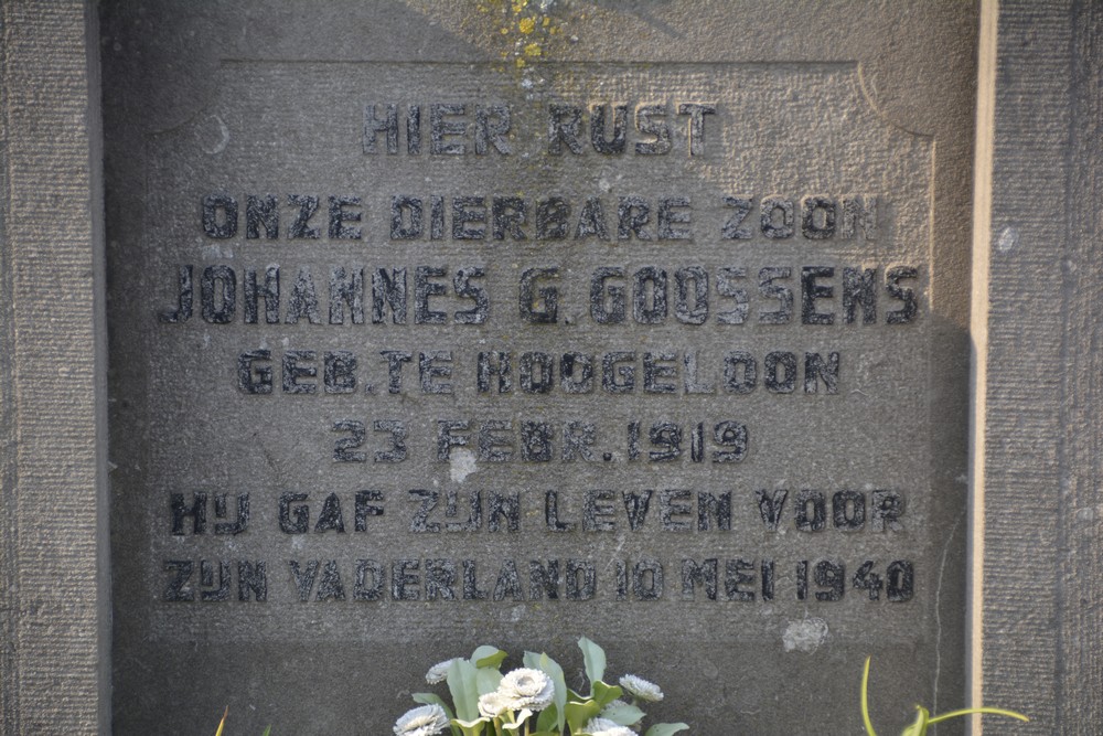 Dutch War Grave Roman Catholic Churchyard Hoogeloon