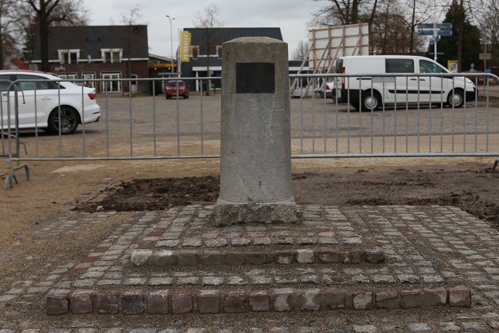 Oorlogsmonument Middelbeers #1