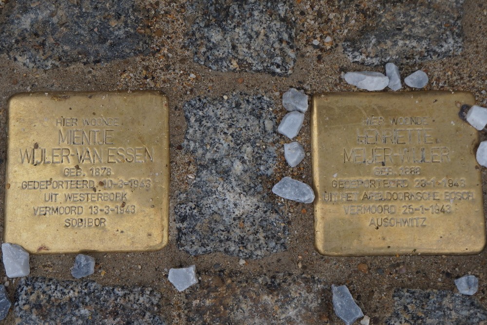 Stolpersteine Oosterwal 26