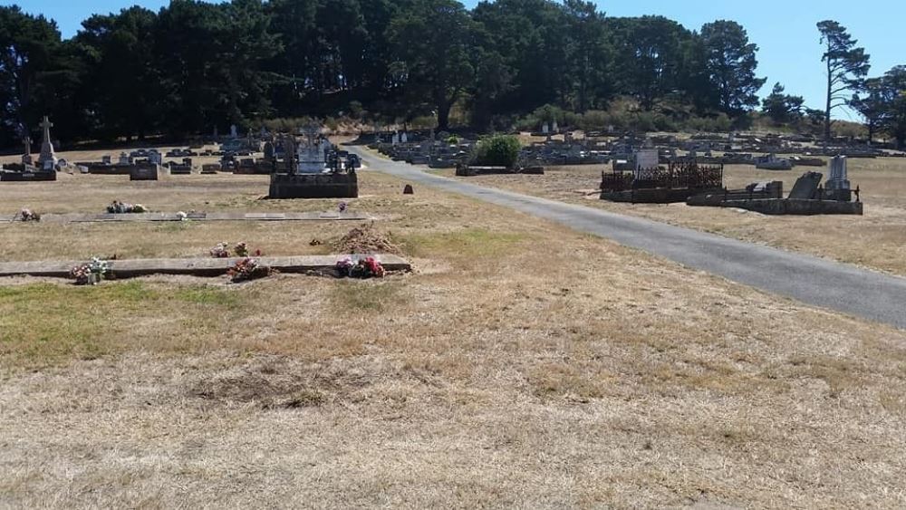 Oorlogsgraven van het Gemenebest Learmonth Cemetery