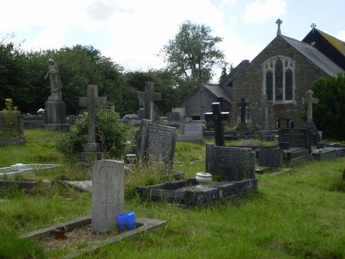 Oorlogsgraf van het Gemenebest St Barnabas Churchyard