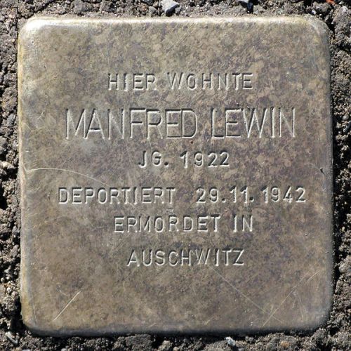 Stolperstein Max-Beer-Straße 42