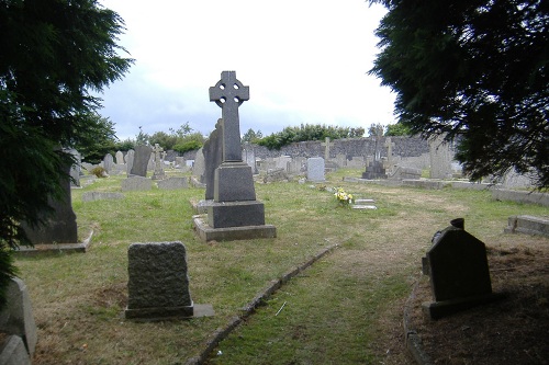 Commonwealth War Grave Camborne Centenary Wesleyan Chapelyard #1