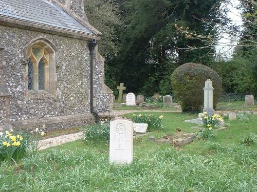 Commonwealth War Grave St. Mary Churchyard #1