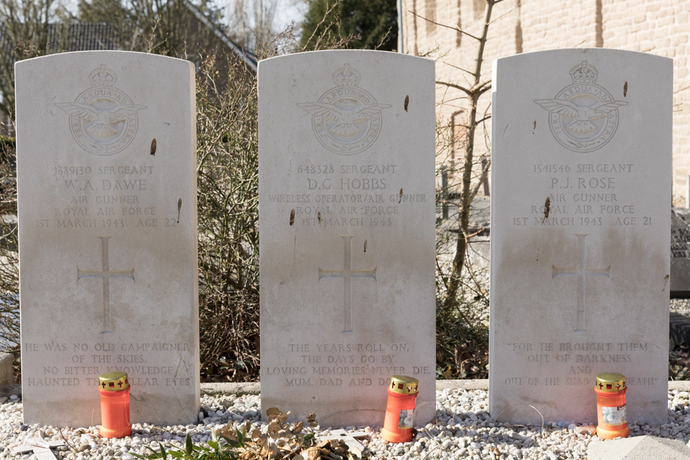 Oorlogsgraven van het Gemenebest Protestantse Kerkhof Wadenoijen #4