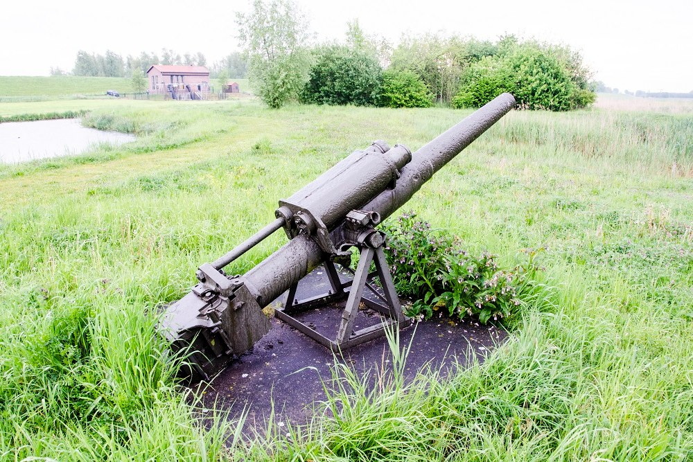 Duits 105mm geschut Lage Zwaluwe #3