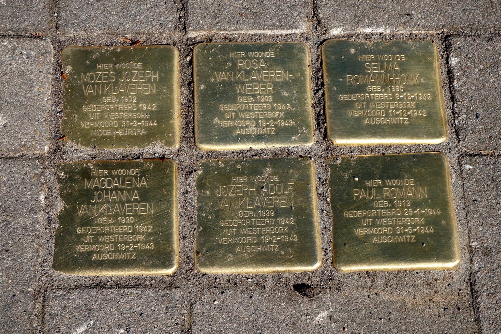 Stolpersteine Spoorstraat 28