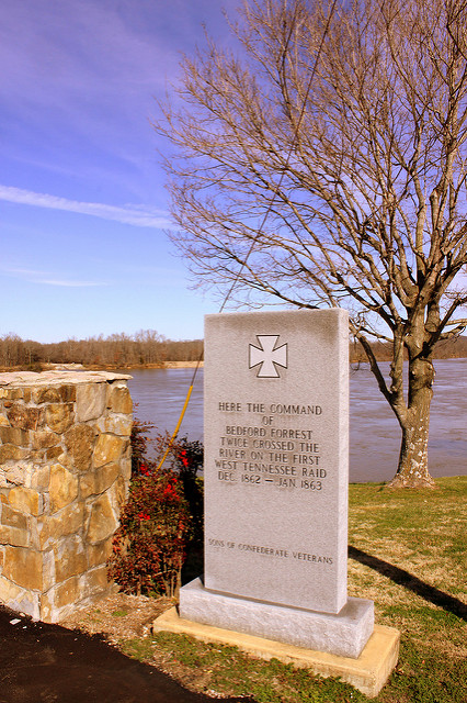 Memorial Crossing Tennessee River