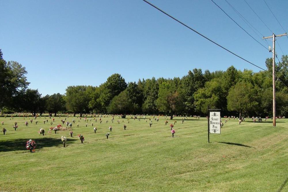 Amerikaanse Oorlogsgraven Sunset Memorial Park Cemetery #1
