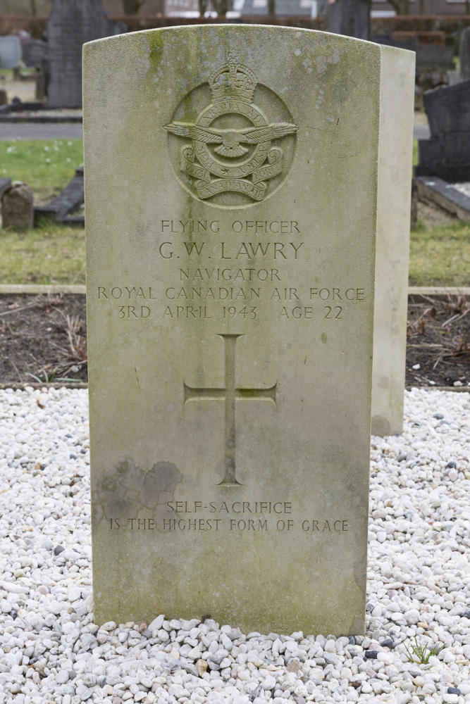 Commonwealth War Graves Municipal Cemetery Den Nul #5
