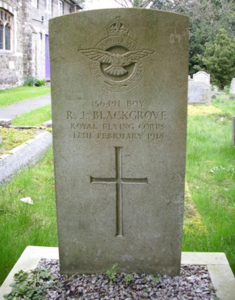 Commonwealth War Grave Eynsford Baptist Chapelyard #1