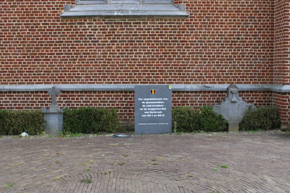 War Memorial Berbroek #1