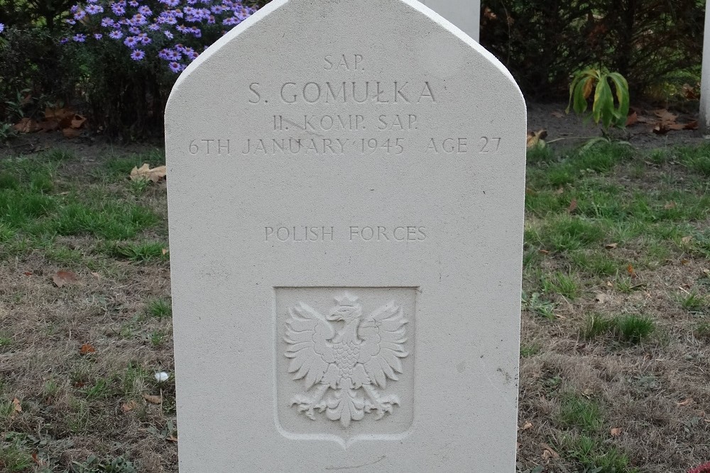 Commonwealth War Graves Sint Jan Roman Catholic Cemetery #5