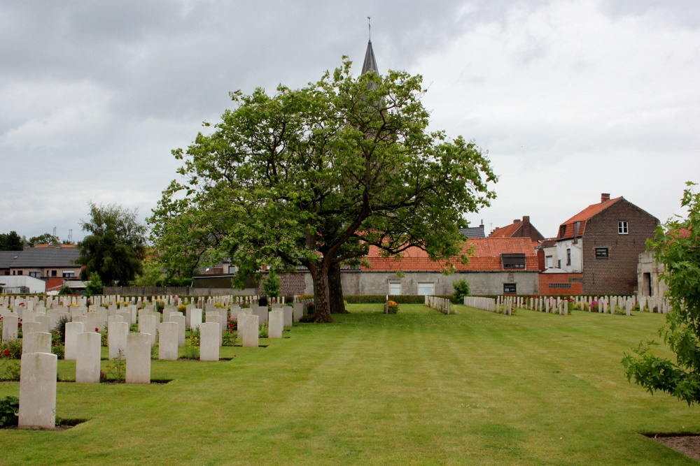 Commonwealth War Cemetery Vlamertinghe #3