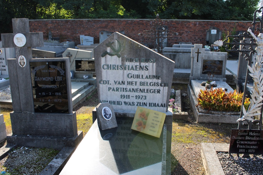 Belgian Graves Veterans Tongeren #1