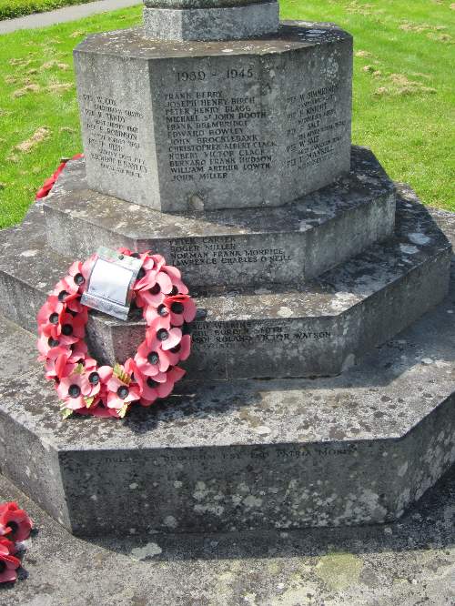 War Memorial Alveston #2
