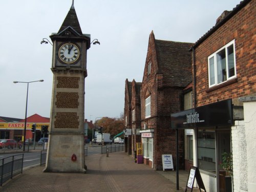 Oorlogsmonument Gaywood #1