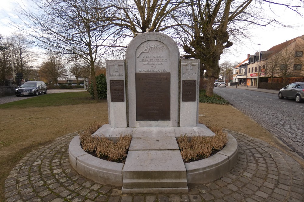 Oorlogsmonument Mariakerke #1