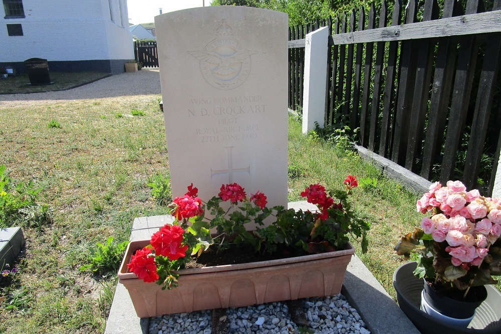 Commonwealth War Grave Churchyard Callantsoog #2