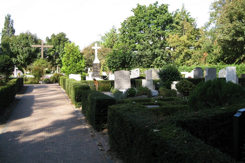 Dutch War Grave Roman Catholic Cemetery Oegstgeest #2