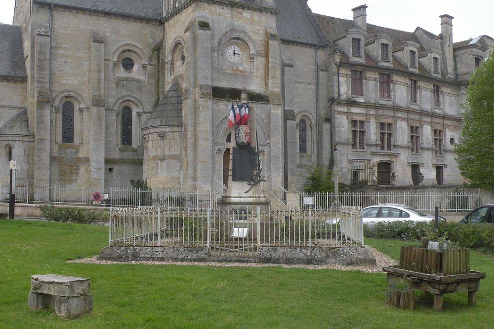 War Memorial Ambleville