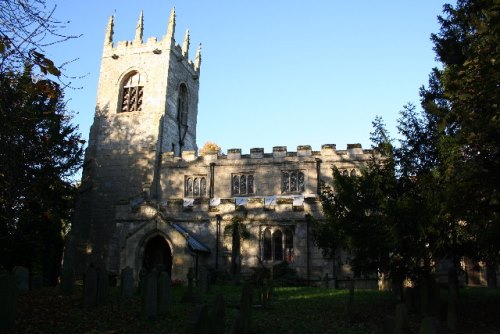 Commonwealth War Grave St. Mary Magdalene Churchyard #1