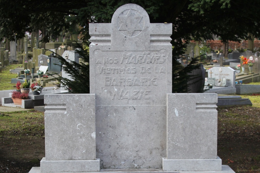 Monument Martelaars van de Nazibarbarij Begraafplaats Robermont #2