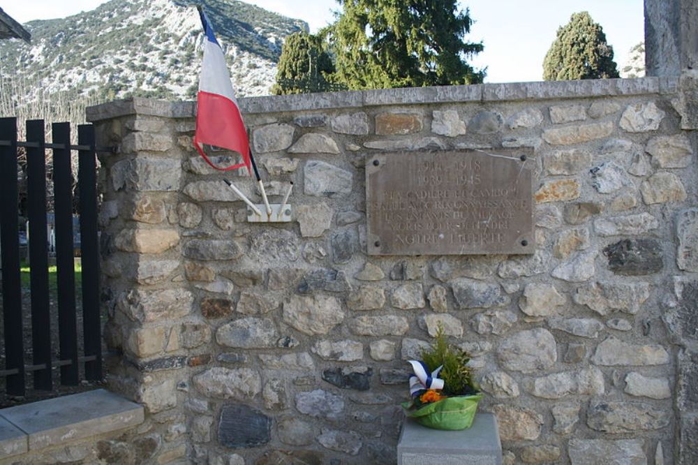 War Memorial La Cadière-et-Cambo #1