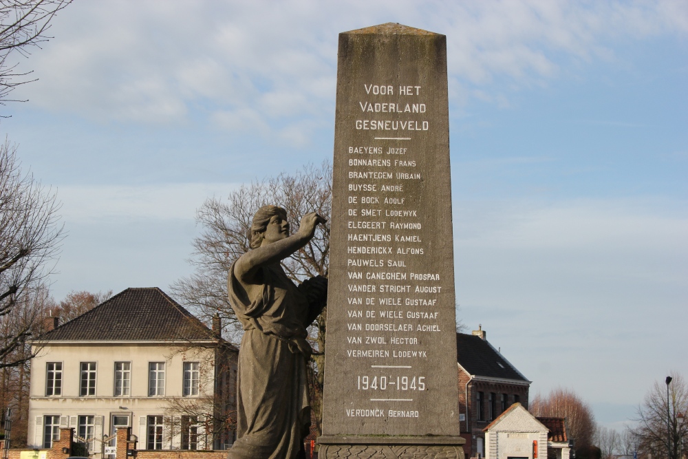 Oorlogsmonument Schellebelle #3