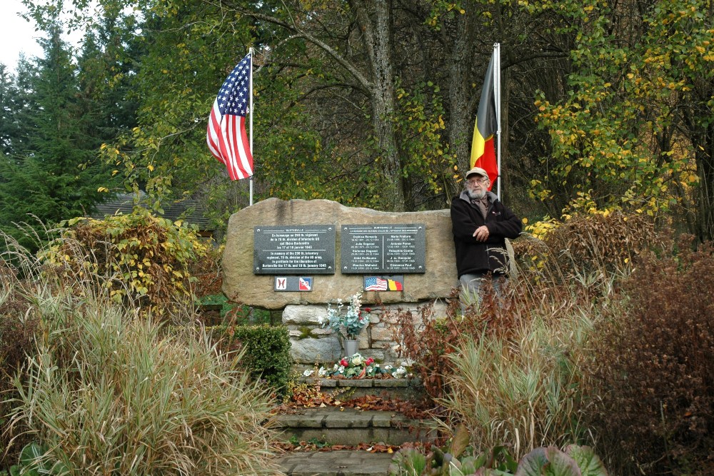 Oorlogsmonument Burtonville #1