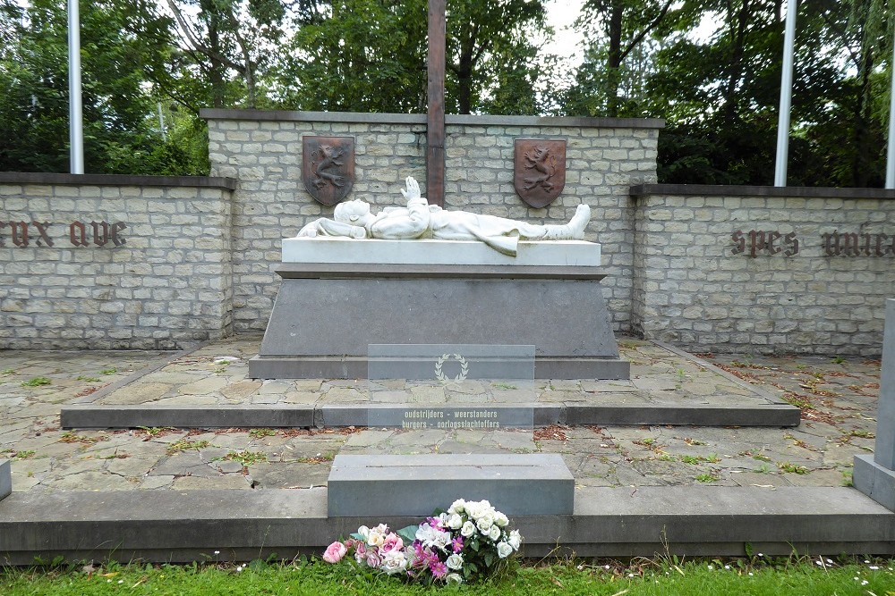 Oorlogsmonument Tereken-Sint-Niklaas #2