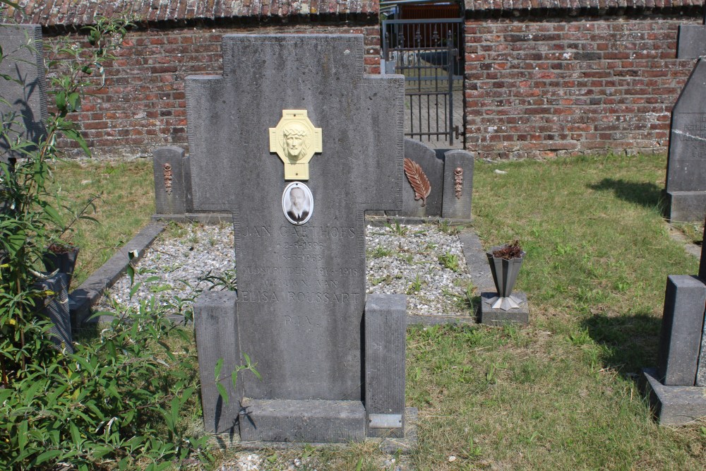 Belgian Graves Veterans Beek #5