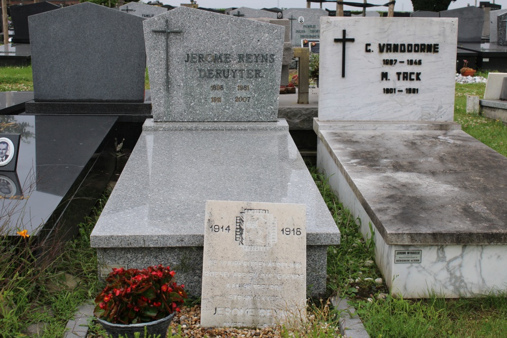 Belgian Graves Veterans Oostnieuwkerke #5